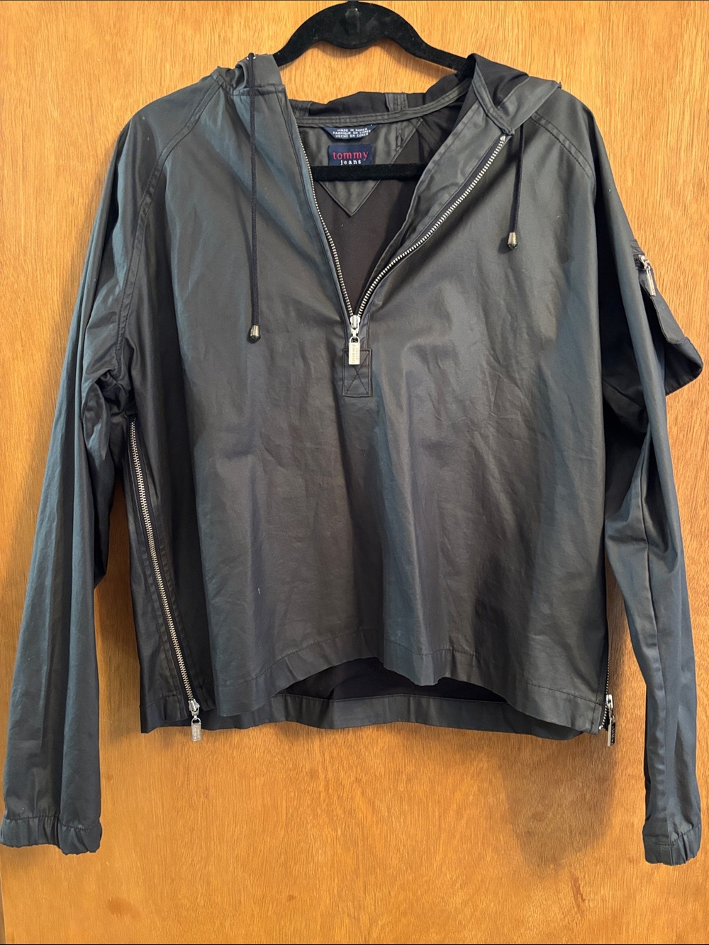 Vintage Tommy Hilfiger Black Hooded Windbreaker Pullover  (200O era!)
